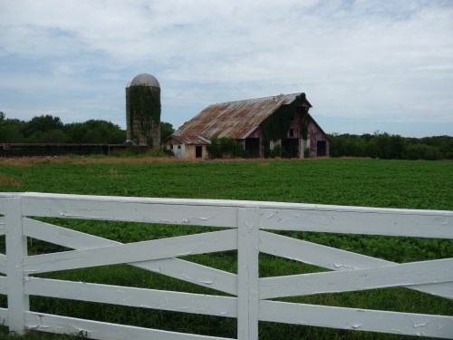 Barn in Spring Hill, TN - With Fence