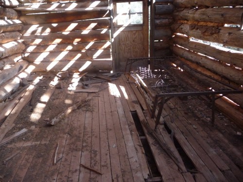 Zion_Taylor Creek Trail_Larson Cabin_3